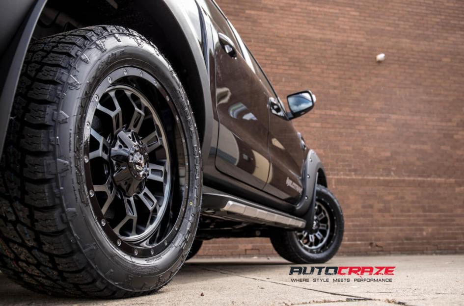 FORD RANGER CRUSH GLOSS BLACK DOUBLE DARK TINT